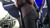 Video Bokep Terbaru buen trasero en el bus en pantalon negro hot