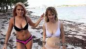 Link Bokep Threesome on the beach after night party gratis