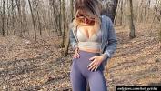 Link Bokep MILF masturbation in public squirt in leggings mp4