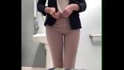 Link Bokep Female boss strips down in the office toilet
