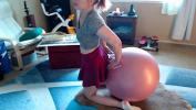 Nonton Bokep Morning yoga ball stretching short skirt mp4