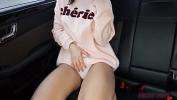 Nonton Video Bokep Amateur brunette masturbate on car while waiting her driver 3gp