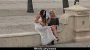 Nonton Video Bokep Hottie gets naked and has sex in public for cash 23 2020
