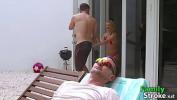 Vidio Bokep Cheating Old Daddy Napping in Pool 2020