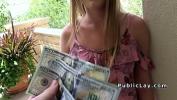 Bokep Blonde hottie flashes for money outdoor terbaik