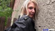 Download Bokep La petite bombe Chloé baise en extérieur et dans un parking lbrack Full Video rsqb 3gp online