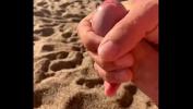 Link Bokep masturberen op het naaktstrand hot