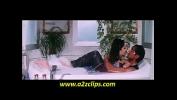 Film Bokep Kareena Kapoor kiss and Ass