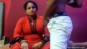 Download Video Bokep सौतेली मां को पटाकर खूब चोदा और मजे लिए terbaru 2022