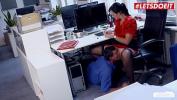 Nonton Bokep LETSDOEIT MILF Brunette Sina Velvet Got Pussy Eaten By Work Colleague amp Hard Fucked On Office Table