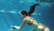 Download vidio Bokep Kittina Clairette XXX swimming pool stripping terbaru