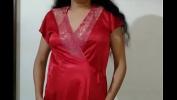 Bokep Hot Indian bhabhi bares it all gratis