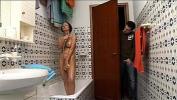 Download Bokep Horny geek boy spies her naked mom in the shower terbaru