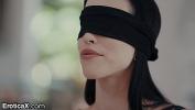 Bokep Hot Couple Sets The Mood With Blindfolding Tasting Game 2020