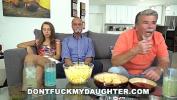 Video Bokep DON apos T FUCK MY DAUGHTER Liza Rowe Fucked By Glen While Daddy s period terbaru 2020