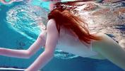 Video Bokep Terbaru Redhead Simonna showing her body underwater 2020