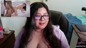Film Bokep Chilena mira a una porno mientras se toca gratis