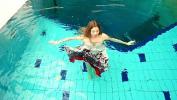 Nonton Film Bokep Sexy teens naked underwater swimming stripping