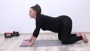 Bokep HD Sexy Preggo Nicolette Strips Naked as she Exercises excl online