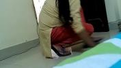 Bokep Hot Desi Maid Cleavage show 1 terbaru 2020