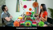 Download Bokep Voluptuous Mexican Babe Eliza Eats Spicy Wings And Creamy Jizz To Celebrate Cinco De Mayo terbaru