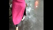 Vidio Bokep Typical Indian Bhabhi trying expose her Curvy Ass in Public hot