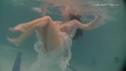Link Bokep White moth in a dress underwater