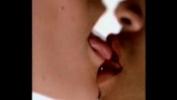 Download Video Bokep El Beso Mas Sensual