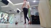 Video Bokep Blonde girl warming up before workout hot