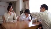 Vidio Bokep Huebsche asiatisch japanische Mutter wird von ihrem Sohn gefickt terbaru