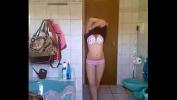 Nonton Video Bokep Desi Indian girl Aishwarya with bomb figure giving striptease in front of Cam 2022