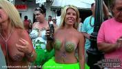 Nonton Video Bokep hot chicks showing tits on the streets of key west 3gp online