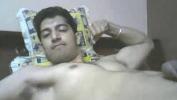 Nonton Video Bokep Indian guy cums while flexing muscles online
