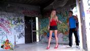 Video Bokep Doble penetration con Tamara en una casa abandonada