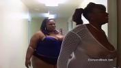 Download Video Bokep Supersized ebony duo with foul mouths work a white mans cock terbaru