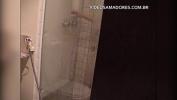 Video Bokep Padrasto voyeur filma enteada novinha nua no chuveiro sem ela perceber mp4