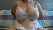 Nonton Video Bokep Chubby MILF shakes her big boobs and shows off her bras amateur terbaru