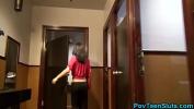 Bokep Video Sexy teenager sucks in public toilet terbaru